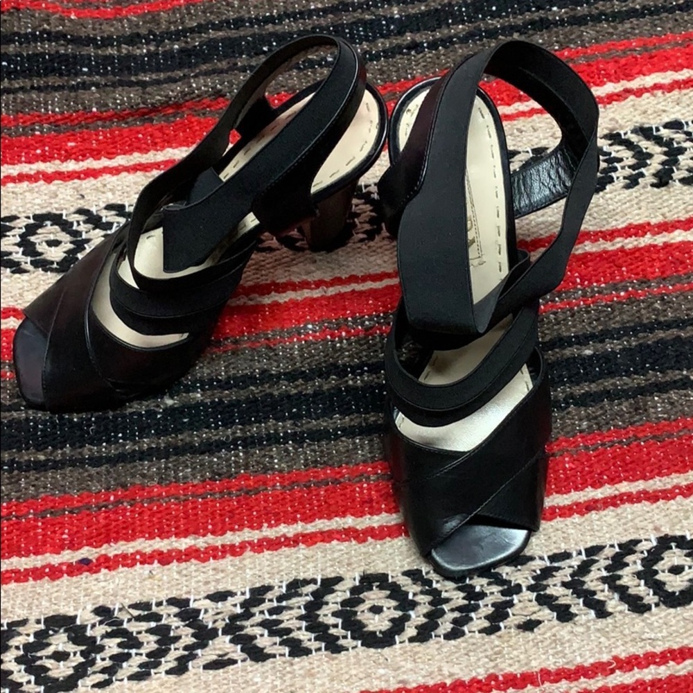 Prada 👠🖤